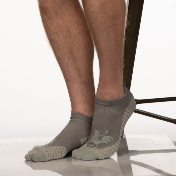 Performance Socks - Short Canada - Red Rooster Golf Inc.