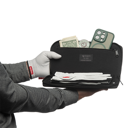 The Cockpit Canada - Red Rooster Golf Inc.